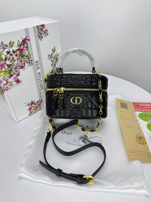 Torebka Dior vanity black
