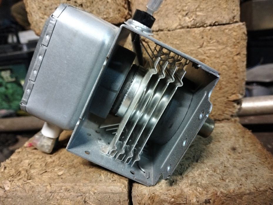 Magnetron de microondas