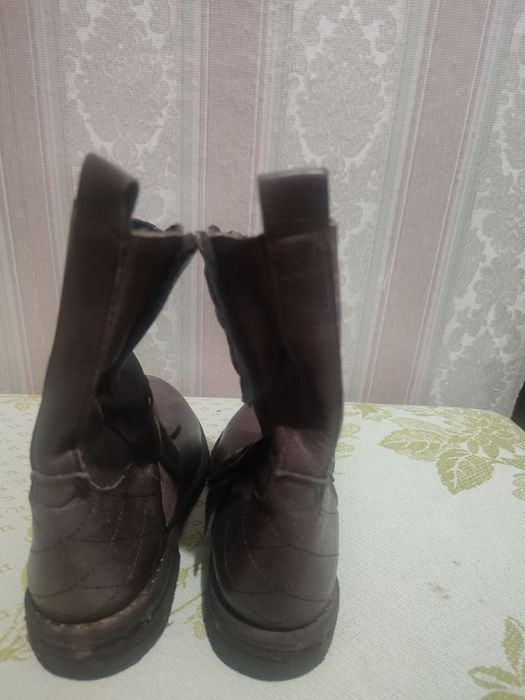 Чобітки, ботинки шкіра