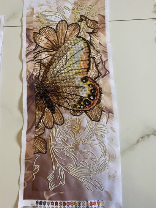 Модульна картина вишита бісером