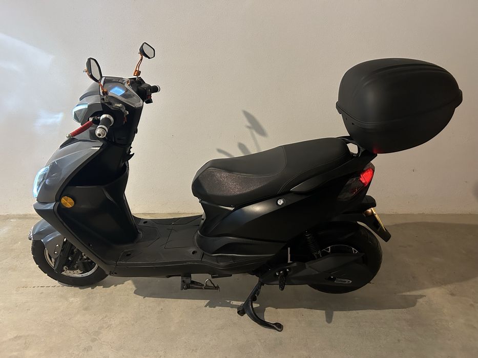 Mota  eletrica  + acessórios