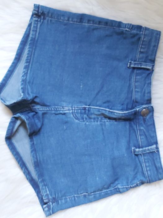 Spodenki,  Bershka, rozm. 34