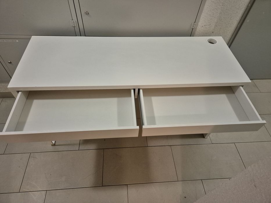 Biurko białe  IKEA