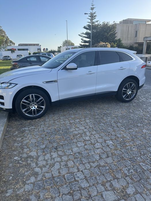Vendo Jaguar F‑PACE em excelente estado geral