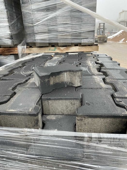 IBF RADOMSKO Kostka I-STONE 8cm kolor czarny II-Gatunek.