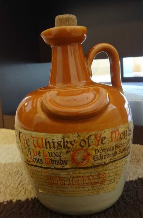 Garrafa Cerâmica Antiga whisky para coleção