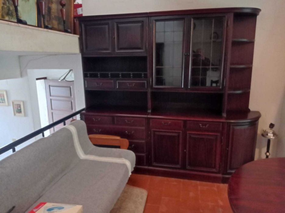 Vende-se quarto completo