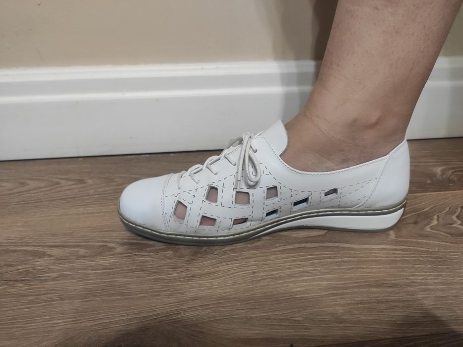 Шкіряні літні жіночі босоніжки