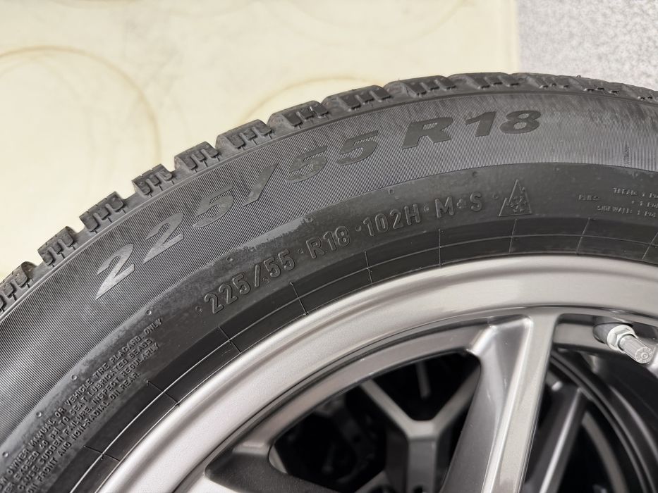 Nowe oryginalne koła zimowe alufelgi 18 BMW 5 G60 G61  Y-Spoke 932