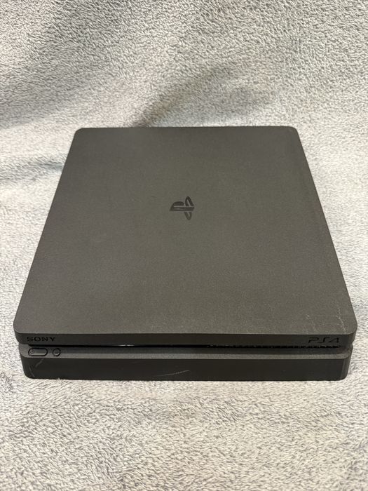 Ps4 slim 1tb (goldhen 12.00)