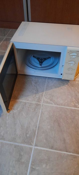 Microondas Moulinex 900w para venda de peças