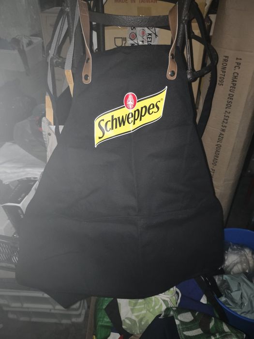 Avental de Gin da Schweppes