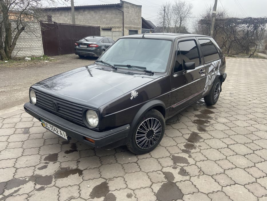 Volkswagen Golf 2. 1.6 Бензин.