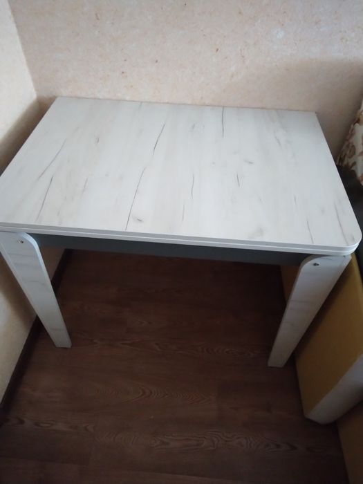 Обеденный стол  раскладной