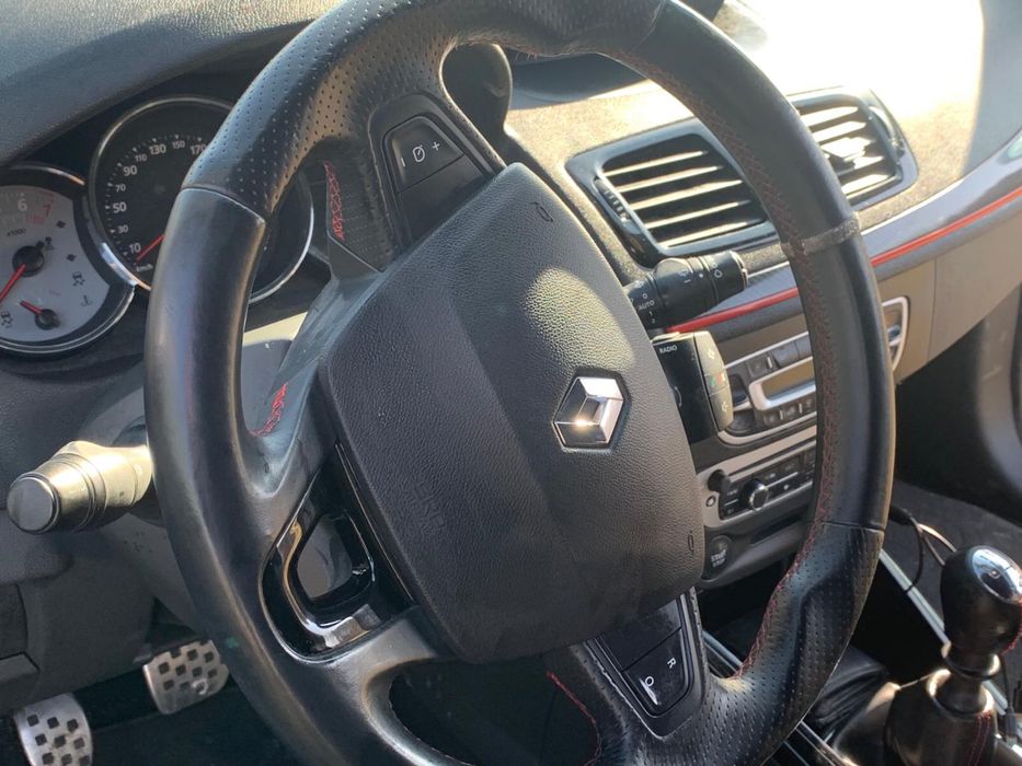 Renault Megane RS 300 KM