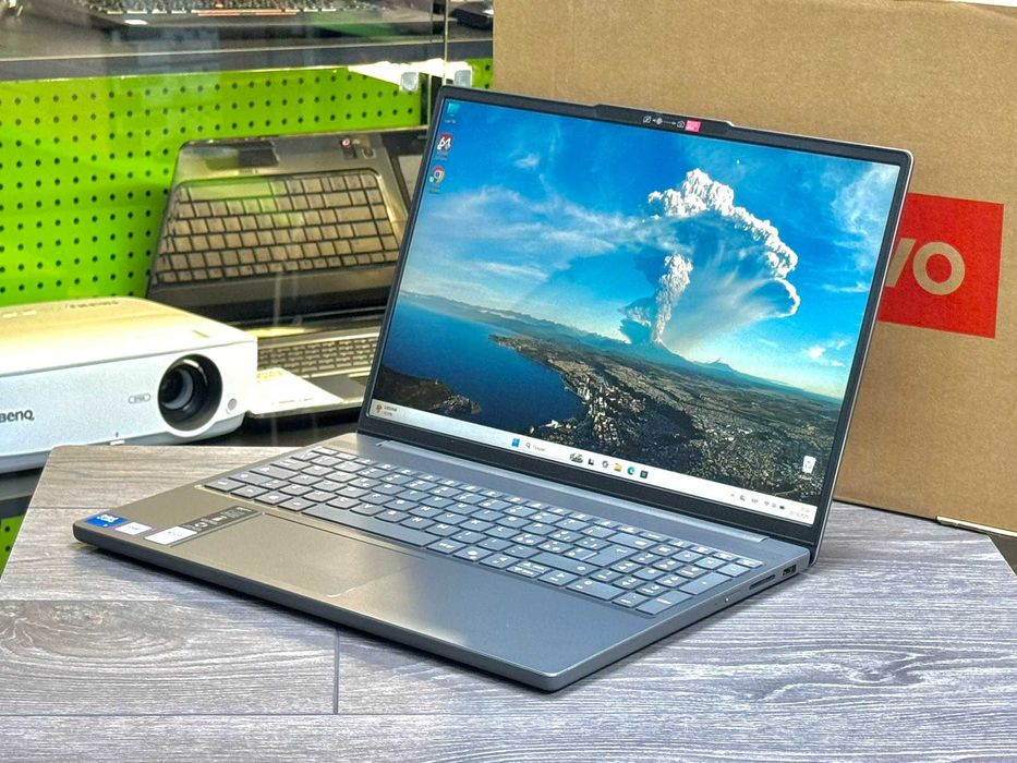 НОВІ!! 2025рік! Ноутбуки Lenovo Slim 3 15IRH / Core 7 240H / 15.6 IPS