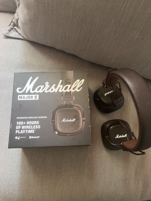 Fones de ouvido marshall