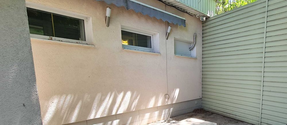 Продаж фасадного приміщення по вул. Погранична. 200 кв.м.