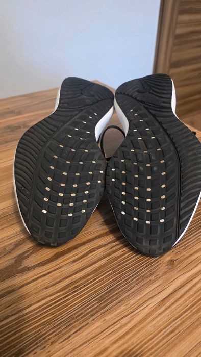 Nike Vomero 16 rozm.45