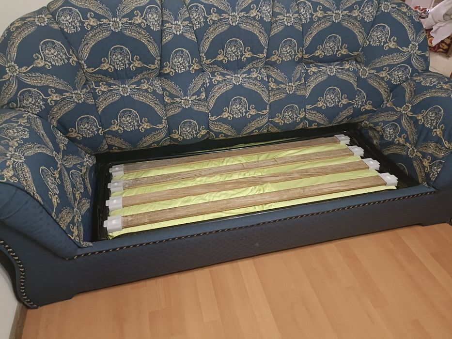 Conjunto de 3 sofás.