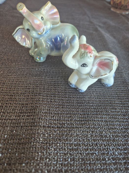 Słoniki z porcelany