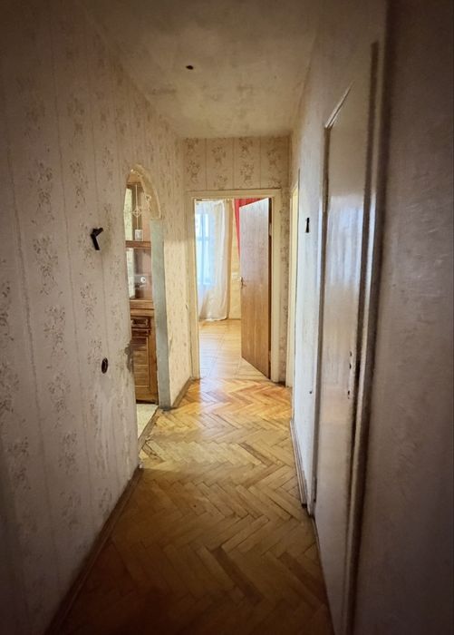 Оренда 2/4/5 Набережна площа 60 м.кв