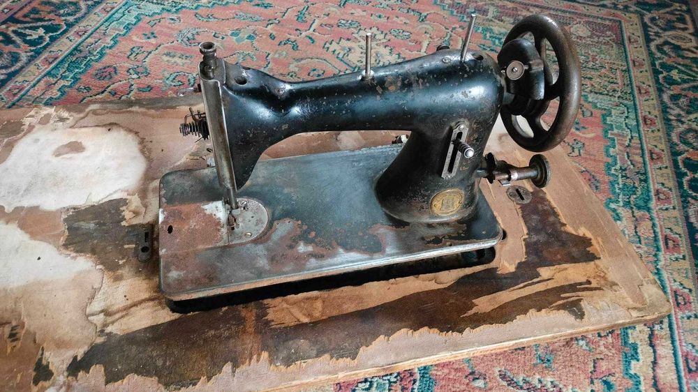 Zabytkowa Maszyna do szycia niemiecka "Oryginal"