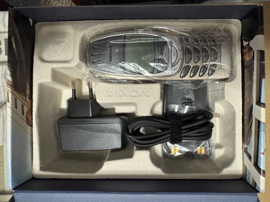 Telemóvel NOKIA 6310i - NOVO (Com Caixa Original)