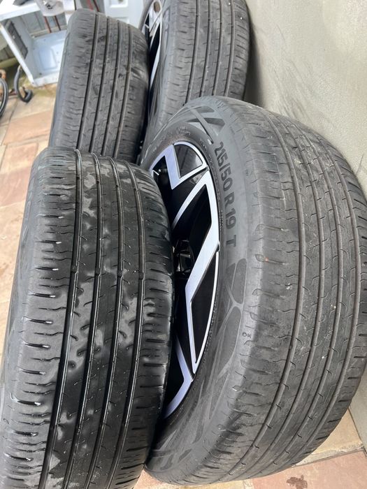 Диски з шинами VW Volkswagen r19 5/112 id 3 id4 7.5j et 50 contenintal 215/50 r19 з датчиками тиску