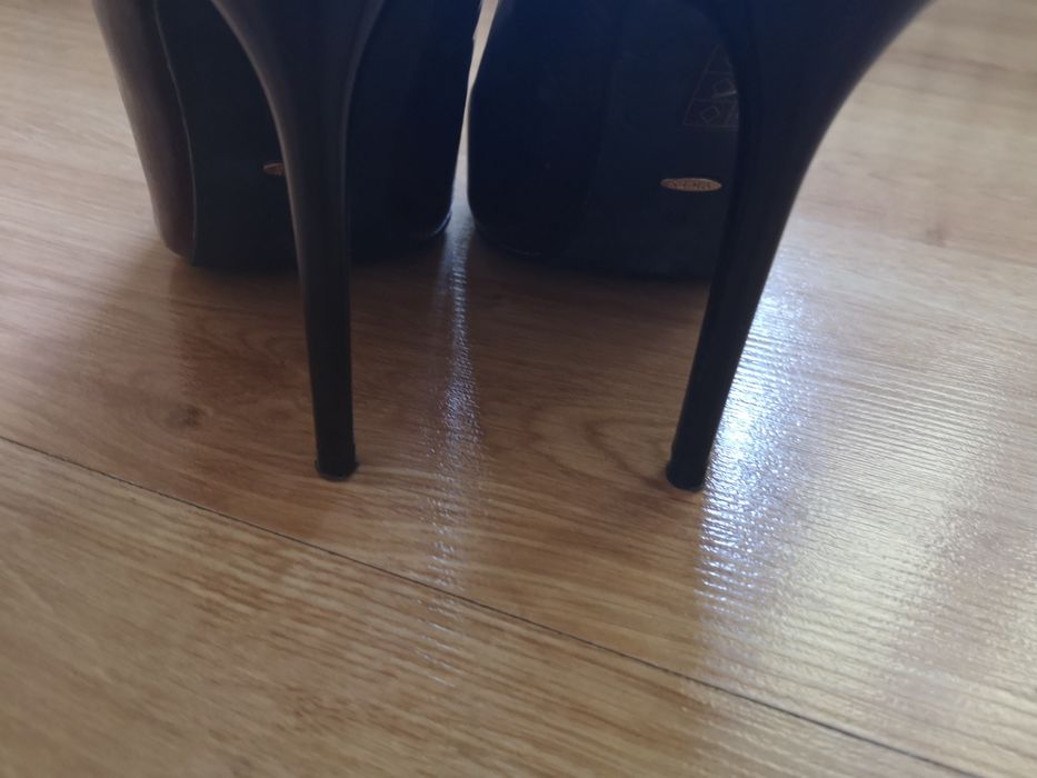 Szpilki Vices 37 eleganckie bordowe czarne