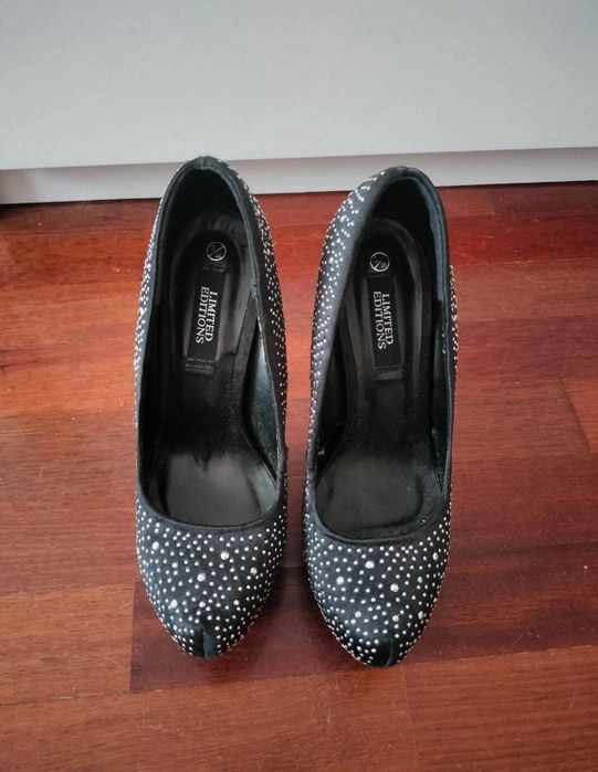 Sapatos de salto alto n° 38