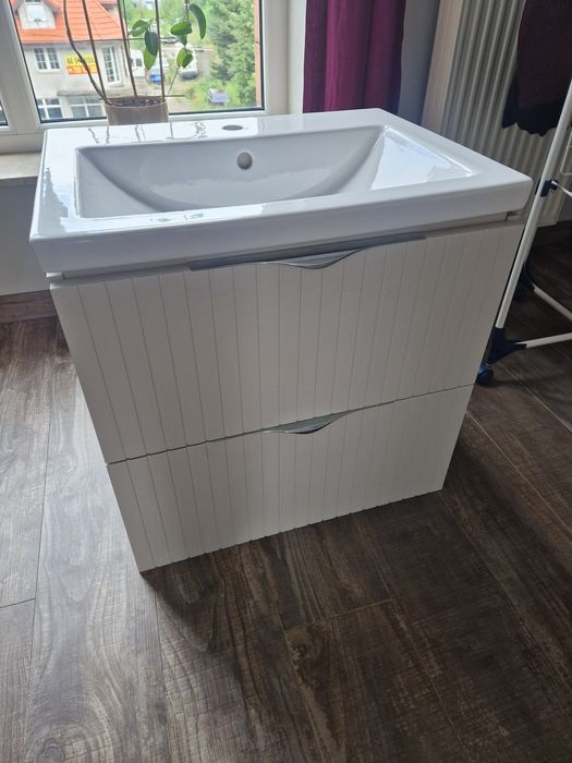 Nowa szafka z umywalką Cersanit 60 cm