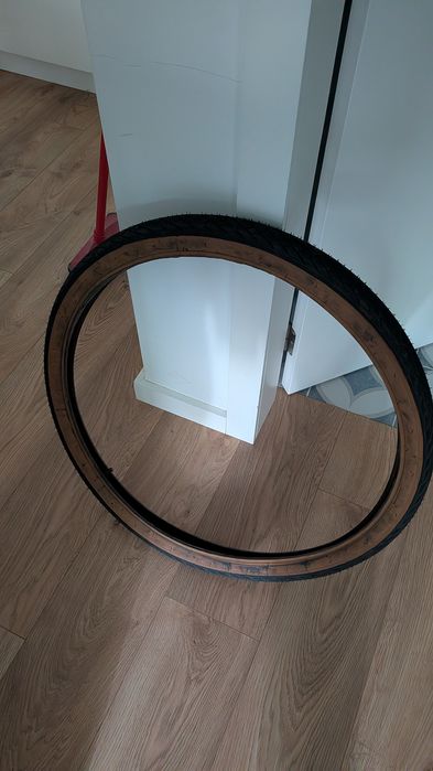 roda/pneu de bicicleta de 26 polegadas.