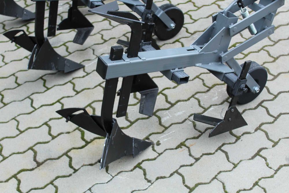 Культиватор міжрядного обробітку навісний VINMET КМОҐ 3 рядний вінмет