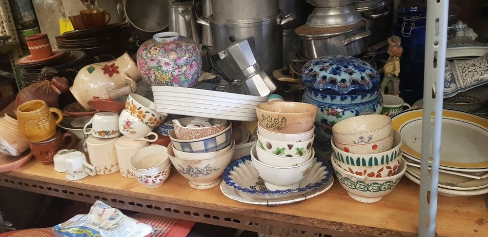 Várias loiças antigas