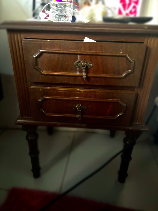 VENDO CAMA DE CASAL + comoda +2  mesas cabeceira