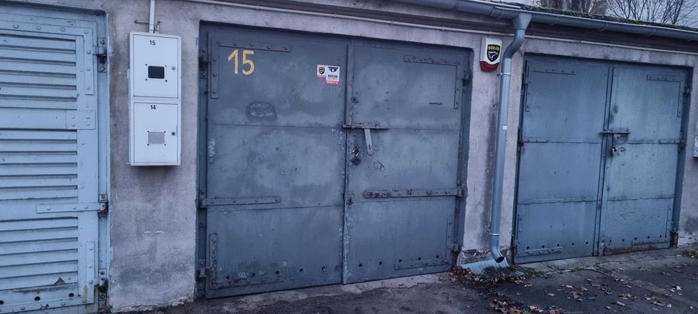 Sprzedam garaż murowany  w Gdyni