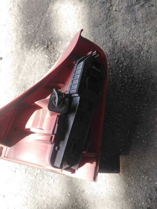 Farolim Esquerdo Renault Clio II Fase I 1.9D