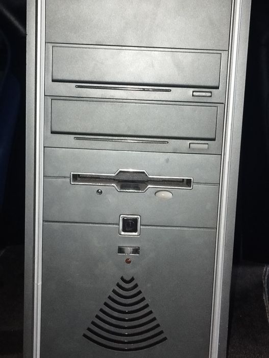 Komputer stacjonarny