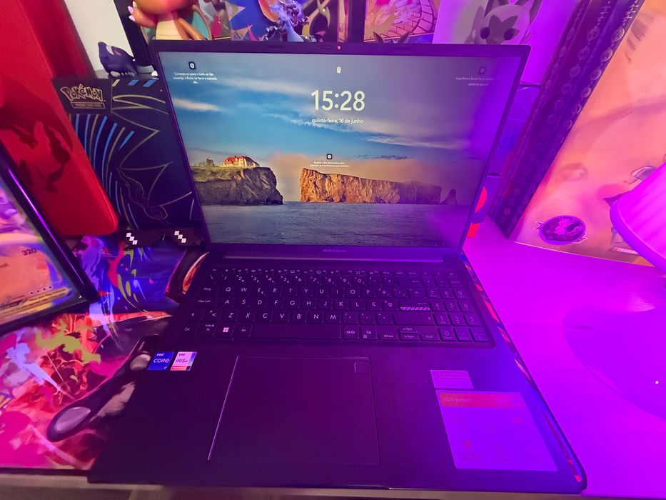 ASUS Vivobook 16 1 TB de SSD. 16 GB de RAM i7
