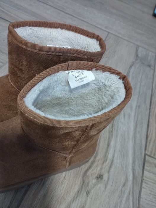 Теплі зимові замшеві уггі