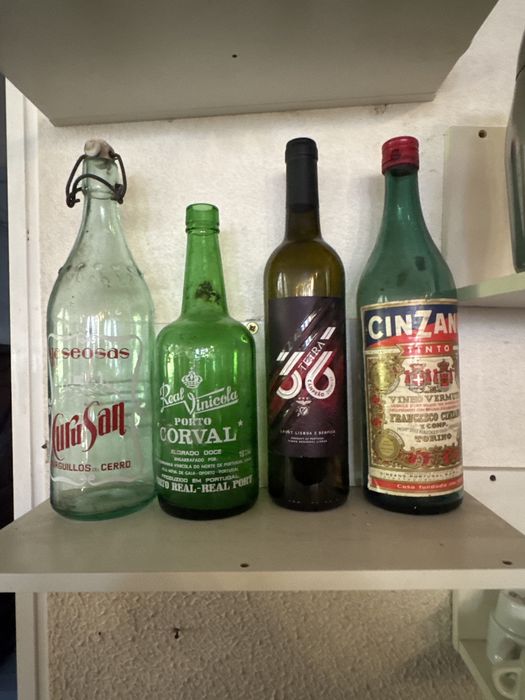 Garrafas antigas para colecionadores