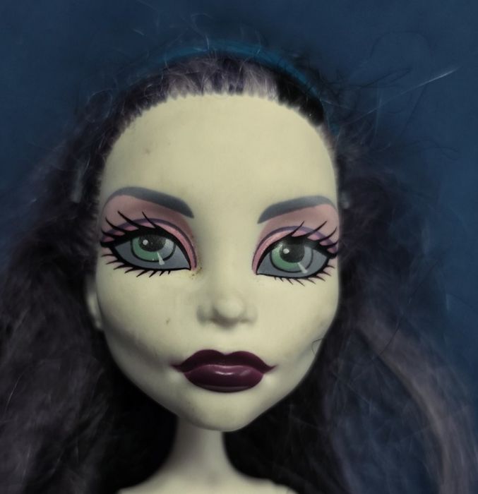 Меделін Медді евер афтер хай щоденник монстер хай Спектра нюд