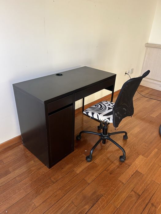 Secretaria c/ cadeira ( conjunto)