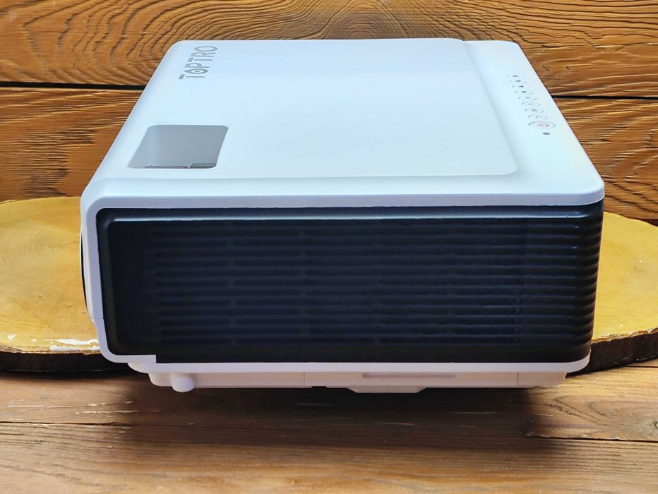 Projektor LED TOPTRO TR82 4K 300 Cali  7500lm WiFi Bluetooth PS5 Xbox