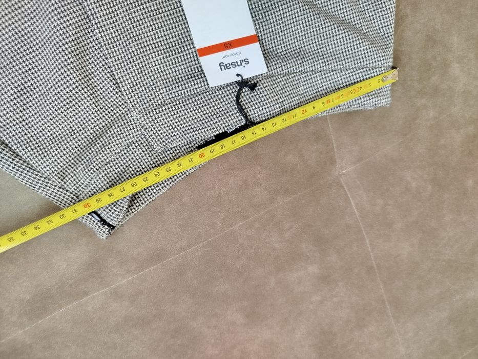 Eleganckie spódnico-spodenki w pepitke