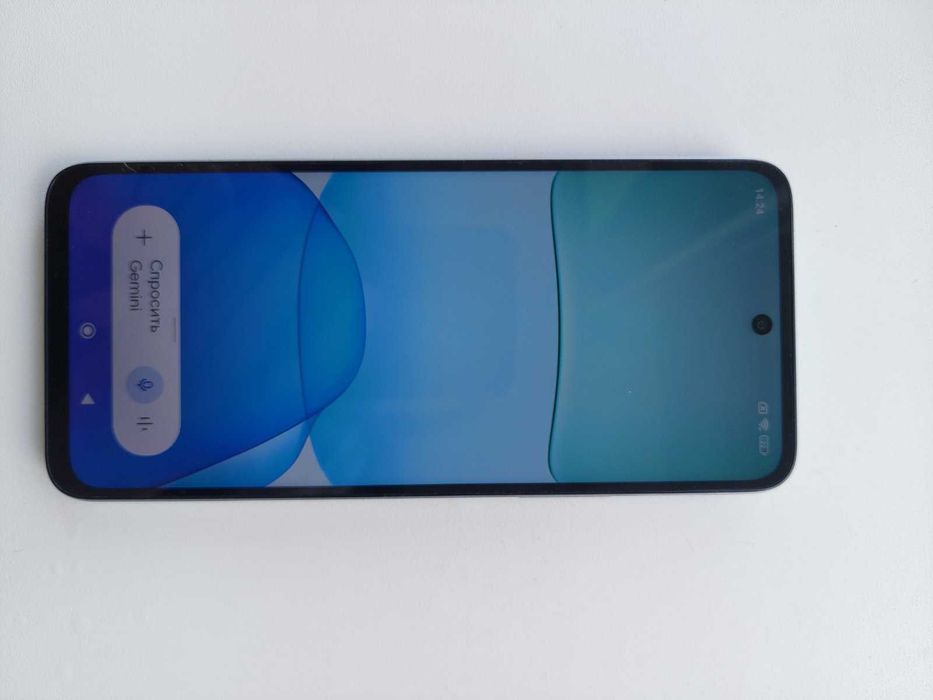 Телефон Xiaomi Redmi 13