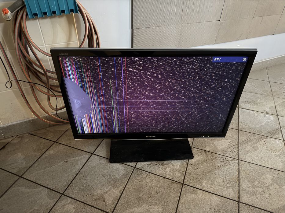 TV 42” SHARP AQUOS - LCD uszkodzona matryca