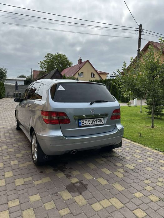 Мерседес б класу