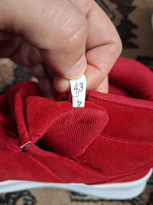 Buty czerwone rozmiar 43